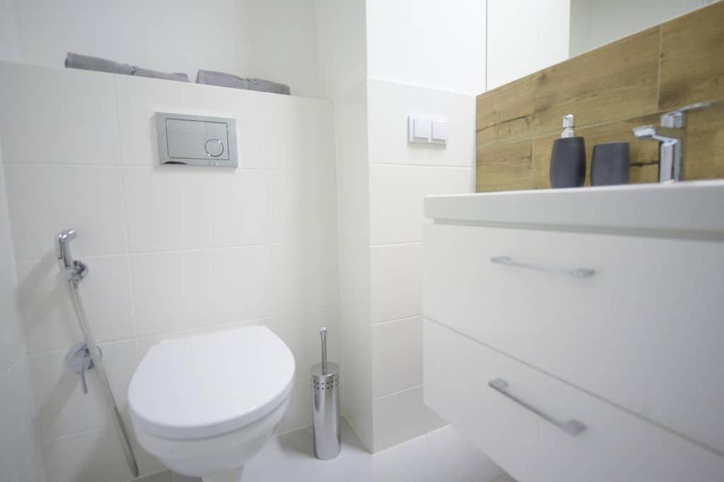 Bliska Wola Expo Central Apartment วอร์ซอ ภายนอก รูปภาพ